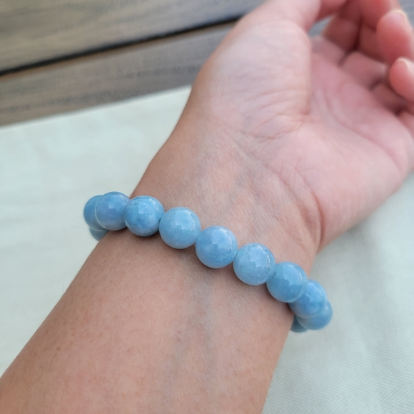 Aquamarine - Picture 2 of 4